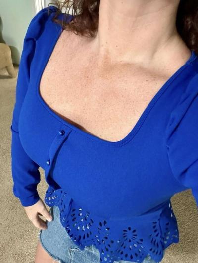 Buttoned Front Laser Cut Hem Puff Sleeve Top - Thumbnail 5