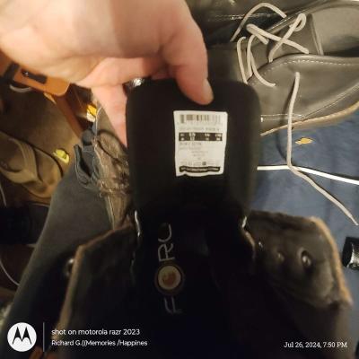 Carhartt insulated waterproofr boots size 11 half and 12 - Thumbnail 3