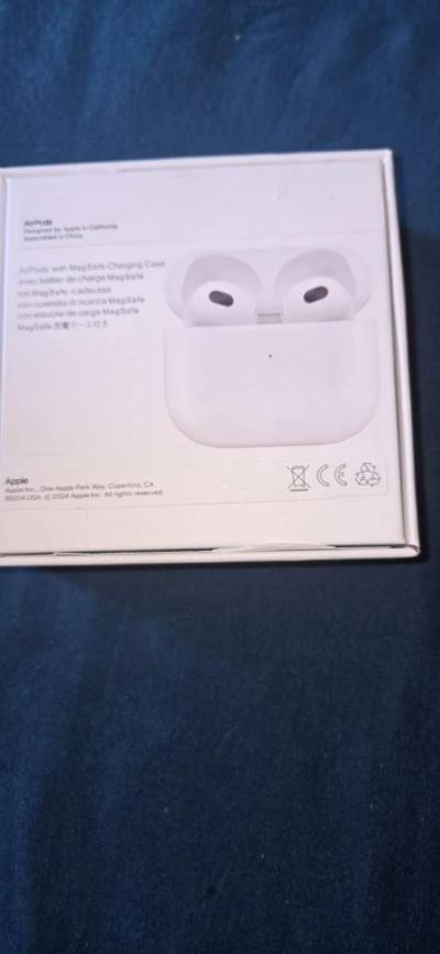 Airpods 3rd generation - Thumbnail 4