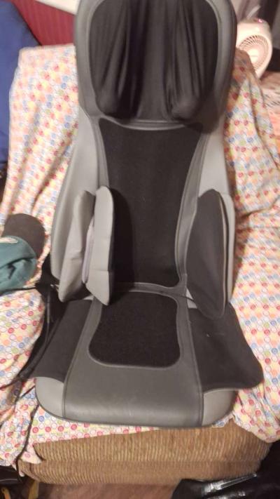 Electric heaters  n back massager with heat - Thumbnail 2