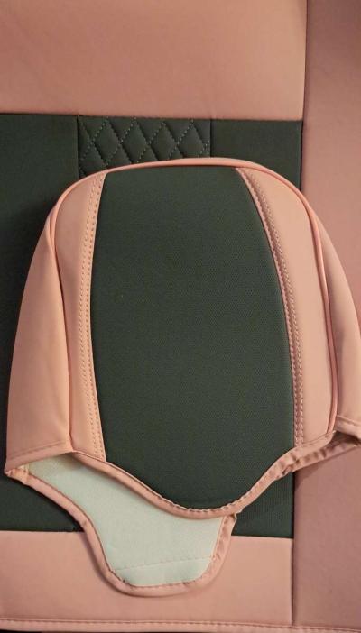 NWT BRAND NEW STILL IN ORIGINAL PACKAGING Doogo Seatcovers - Thumbnail 2