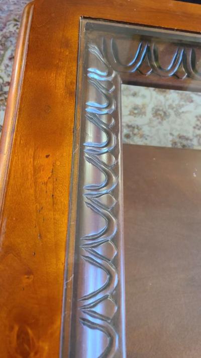 Decorated wooden coffee table 2 tier with glass top - Thumbnail 2