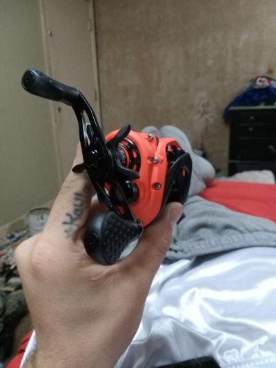 lews mach smash baitcaster reel - Thumbnail 3