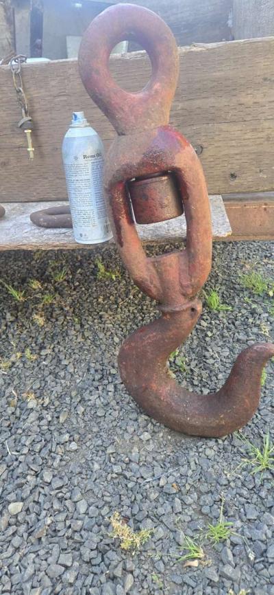 very heavy old vintage swivel hook - Thumbnail 3
