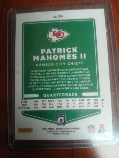 2021 panini Patrick Mahomes no34 football cars