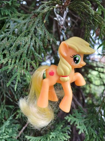 MLP My Little Pony AJ  Brushable 2011 2 inch Hasbro Upcycled - Thumbnail 3