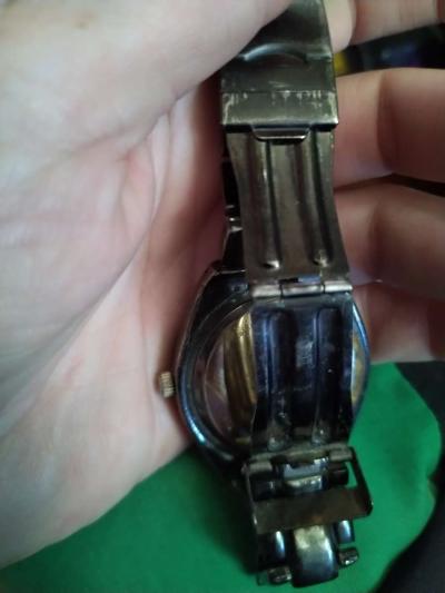 skull quartz analog watch dragon on face - Thumbnail 3