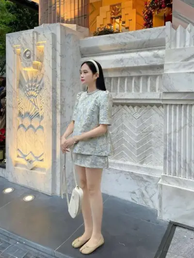 top and skirt - Thumbnail 2