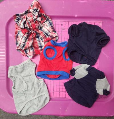 Pet Dog Lot of 10 Outfits Lightly Worn Like New SZs XS to S - Thumbnail 5