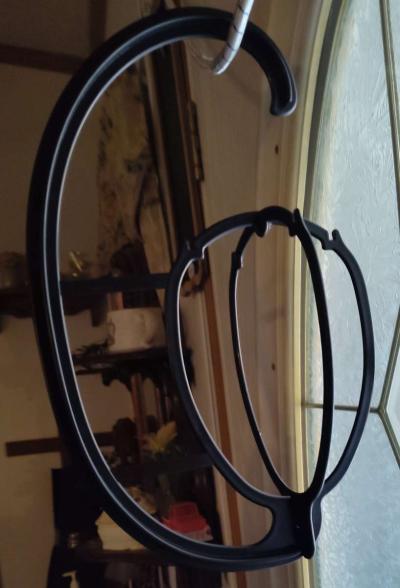 Hanging Wig holders buy 5 for 10 - Thumbnail 5