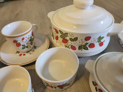 Vintage perfect condition Sheffield 11 pc Strawberries n cre - Thumbnail 6