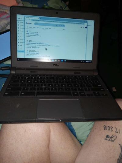 Dell Chrome book - Thumbnail 2