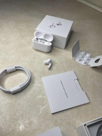 AirPods Pro generation 2 - Thumbnail 5