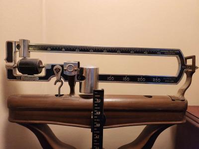 Antique Doctors Scale Continental Scale Works - Thumbnail 3