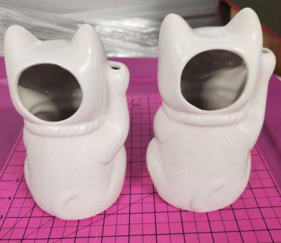 Two 14oz White Ceramic Japanese Maneki Neko Mugs - Thumbnail 2