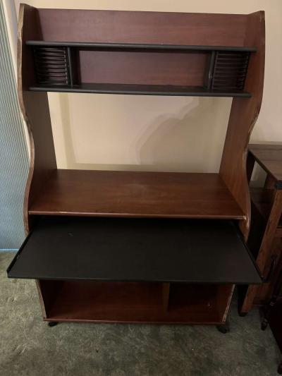 Computer Desk - Thumbnail 2