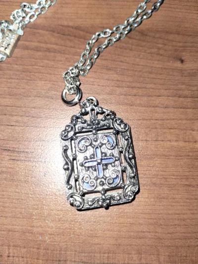 Sarah Coventry two sided pendant charm necklace - Thumbnail 2