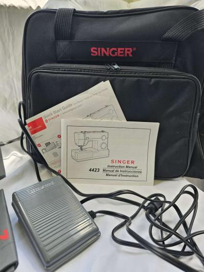 Swinger 4423 Heavy Duty Sewing Machine - Thumbnail 2