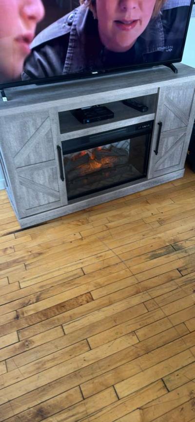 TV stand fireplace electric heater builtin - Grand Rapids, Michigan