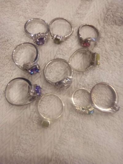 Ladies rings buy 1 or all  no problem - Yantis, Texas