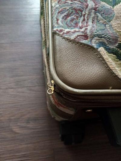 3 PC Luggage set - Thumbnail 3