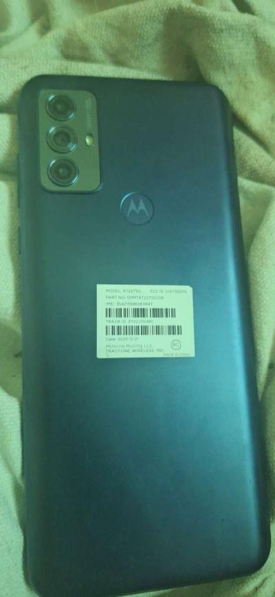 Brand New Motorola Play Smartphone - Thumbnail 5