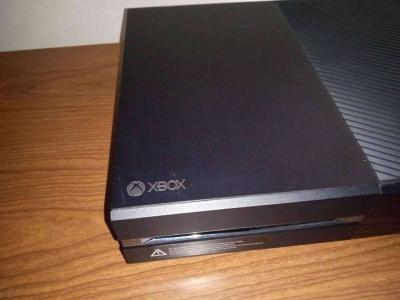 XBOX ONE Console - Thumbnail 4