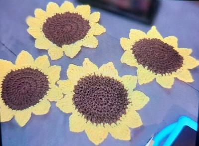 Sunflower Crochet Coasters - Thumbnail 4