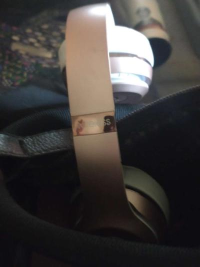 beats wireless headphones - Thumbnail 3