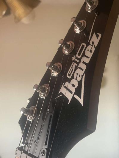 Ibanez guitar and noise gate pedal - Thumbnail 5