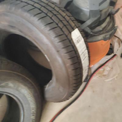 Michelin Defender LTX MS 24570R16 - Thumbnail 3