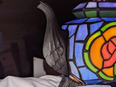 LAMP THAT WORKS FOR ME BASE LIGHTS UP ALSO - Thumbnail 3