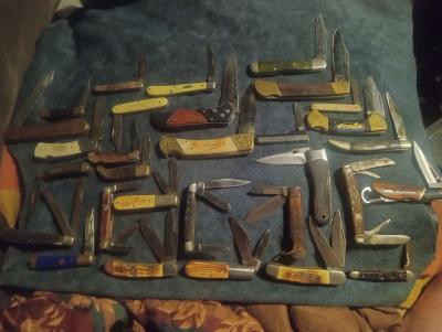 lots of knives old new most worth money - Thumbnail 5