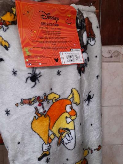 mickey vintage throw blanket - Thumbnail 3