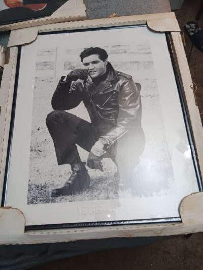 4 Elvis presley rare photos - Thumbnail 2