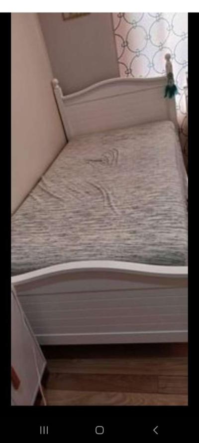 twin bed and matress - Thumbnail 2