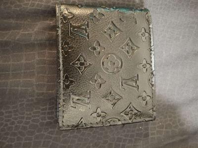nice mens LV wallet - Austin, Texas