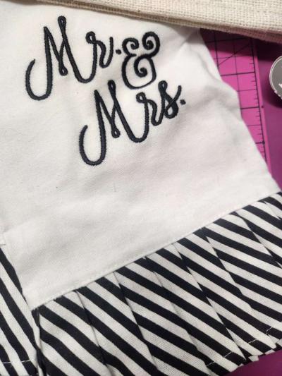 Newlyweds Gifts Lot 2 TRS Hand Towels Mr and Mrs  Wine Bag - Thumbnail 3