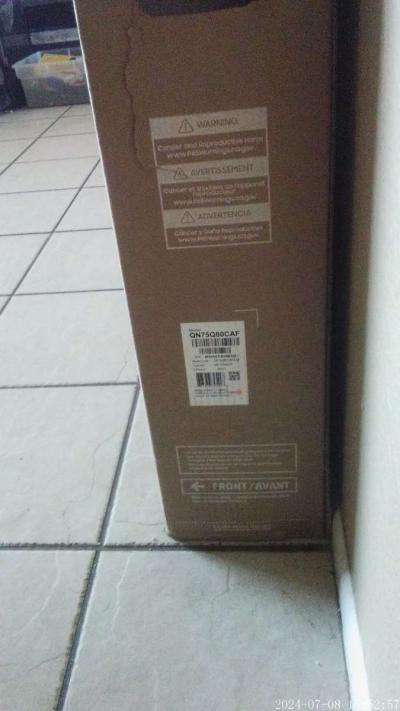 Samsung TV 75in - Thumbnail 3