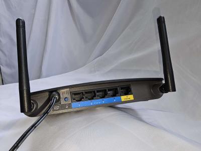 LINKSYS EA6100 Wifi Extender - Thumbnail 2