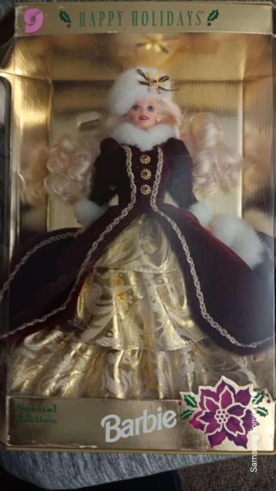 Happy holidays Vintage BARBIE SET have 43 more