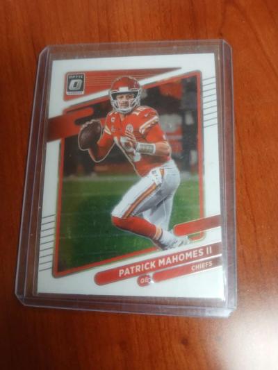 2021 panini Patrick Mahomes no34 football cars - Thumbnail 2