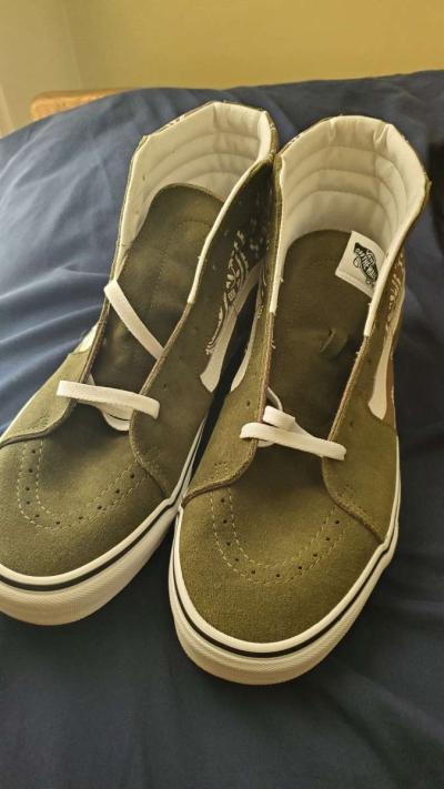 Mens VANS size 13 - Thumbnail 2