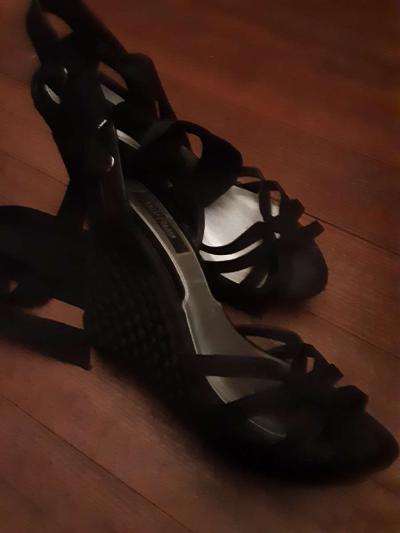 white house black market - Thumbnail 3