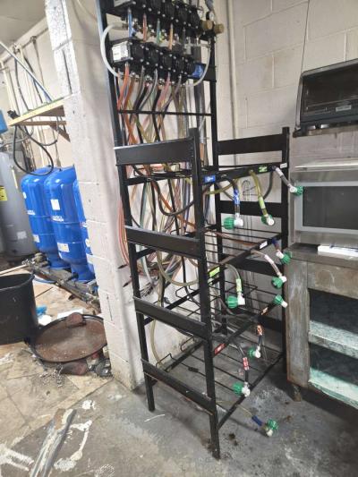 used Comm Soda Syrup rack - Thumbnail 2