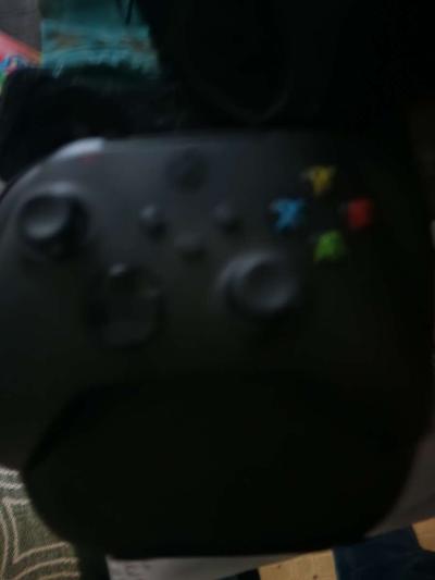 Xbox controller  black or blue - Thumbnail 2