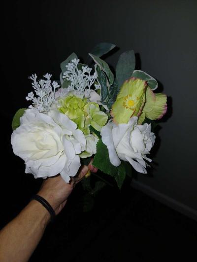 UK of beautiful elegant flowers - Thumbnail 2