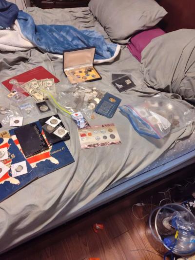 coin collection - Thumbnail 3