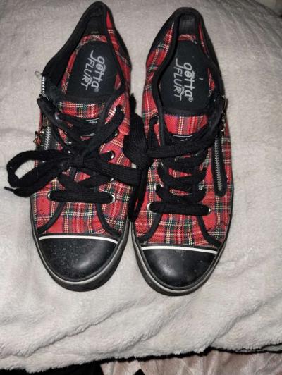Red and black plaid sneakers by Gotta Flurt - Thumbnail 5