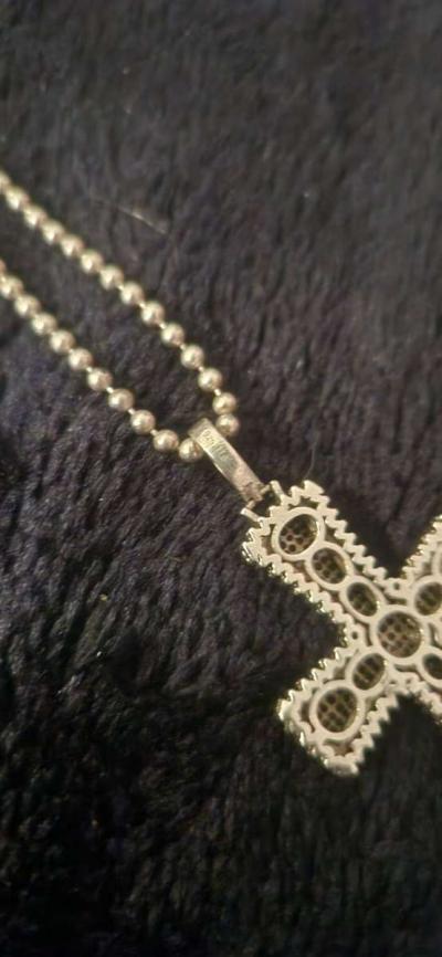 Sterling silver necklace and cross pendant - Thumbnail 2